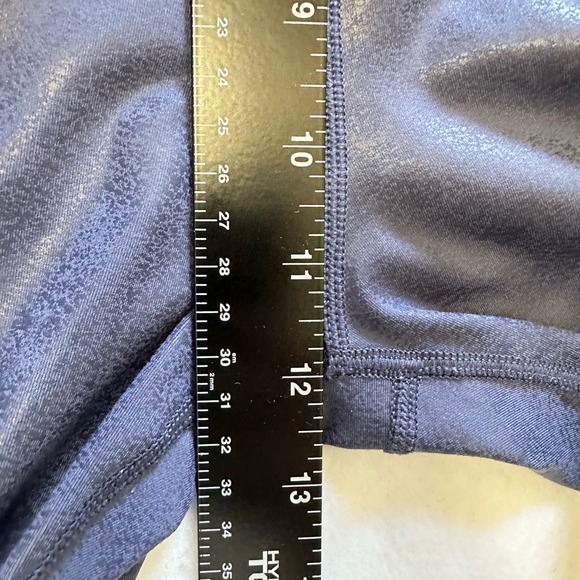 Offline by Aerie The Hugger Crossover High Waist Crackle Leggings Size Medium - Picture 6 of 7